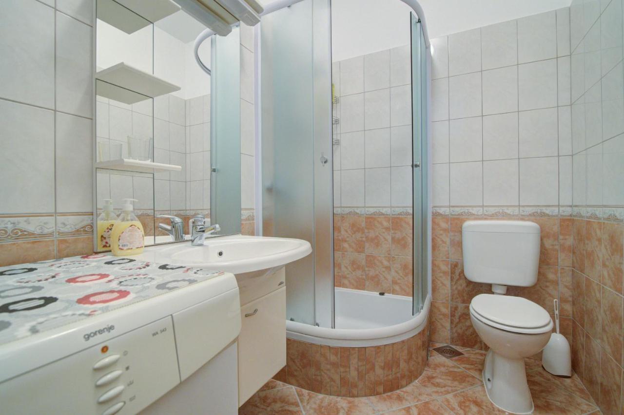 Apartment Riva Сен Екстериор снимка