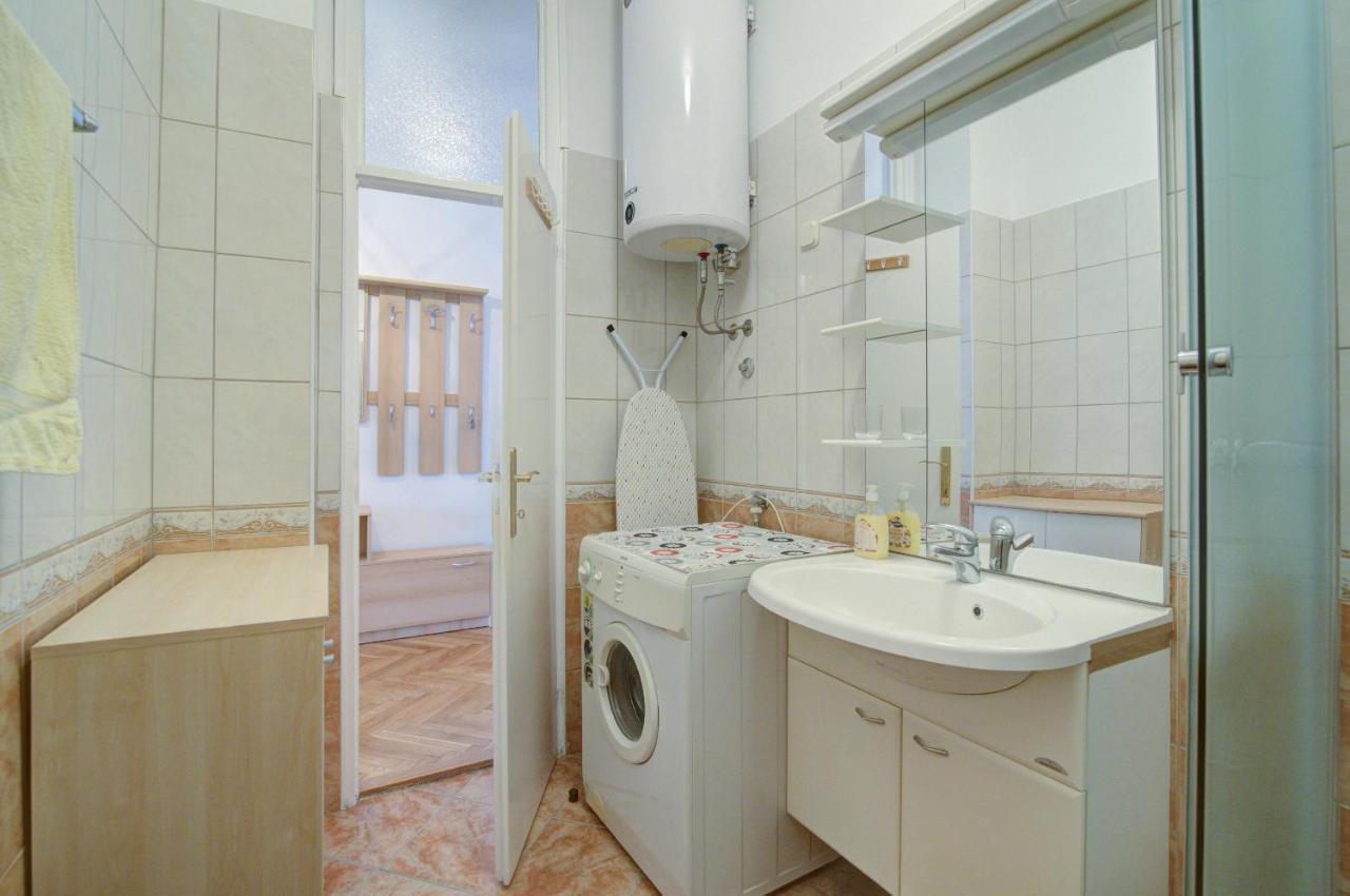 Apartment Riva Сен Екстериор снимка